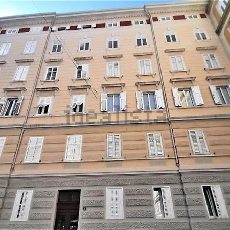 شقة La Casa Di Lu ترييستي المظهر الخارجي الصورة